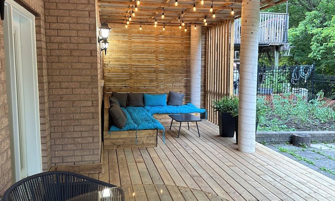 Rathwood Apartment | Serene Forest View Hotel: Spa & Hot Tub Near the Airport