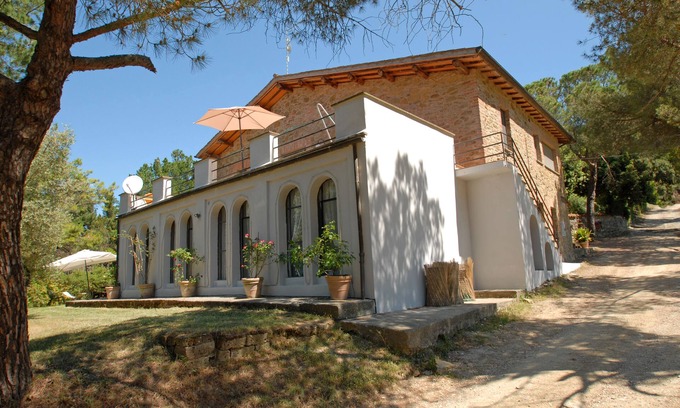 Citta della Pieve Cabin | Foresteria 3: Relax in a Park with Activities and Wine