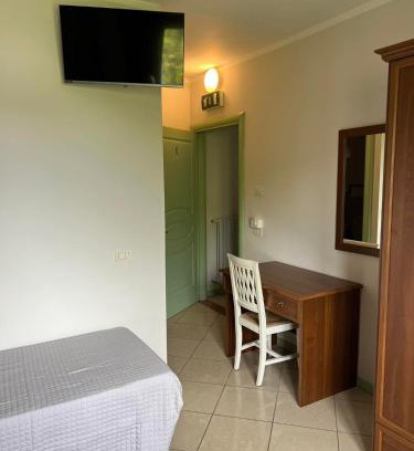 Monticelli Brusati Hotel | Pet-Friendly Retreat at Affittacamere La Pulcinella