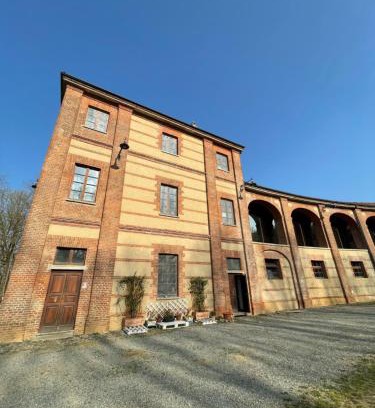 Druento Hotel | Discover Foresteria La Rubbianetta: Family-Friendly Retreat