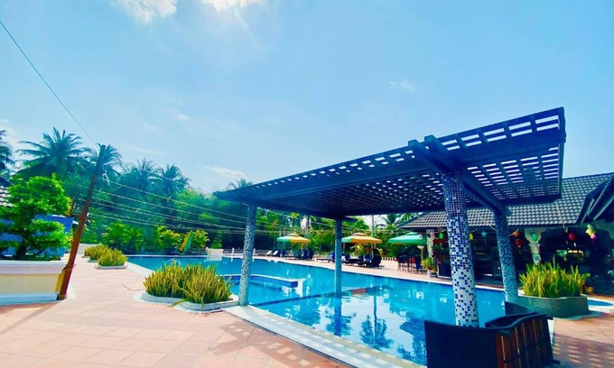 Chau Thanh Resort | Relax at Forever Green Resort: 4-Star Comfort Awaits