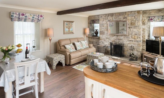 Coxwold House | Cozy Forge Cottage with Wheelchair Accessibility