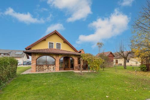 Crnomelj House | Delightful Forge Of Happiness with Pool - 4-Star Getaway