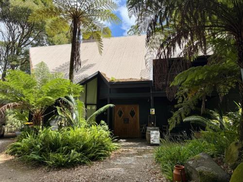 Warburton House | Relax at Forget Me Not Cottages with Spa and Hot Tub