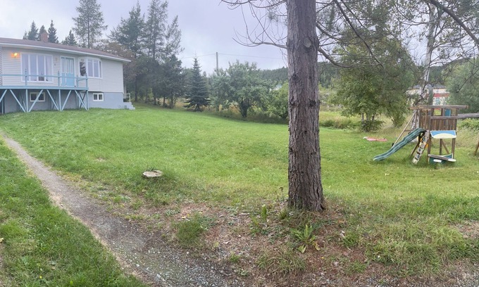 Terra Nova House | Forget your worries in this spacious 3 bedroom, 2 bathroom , serene space.