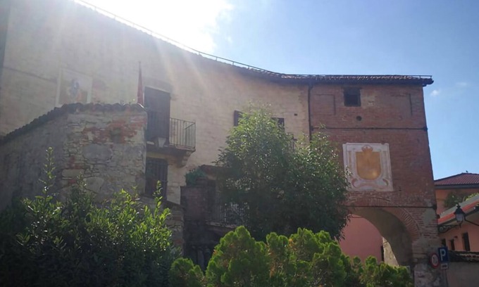 Castelletto d'Orba Apartment | Historic Watchtower Hotel: Pet-Friendly with Breakfast Included