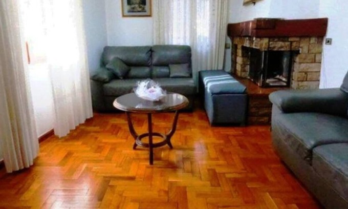 Forni di Sopra Apartment | Central Forni DI Sopra Appartamento: Family & Pet Friendly