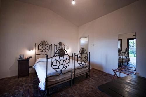 Borgo Faiti Hotel | Discover Foro Appio Mansio Hotel with Pool & Ocean Views