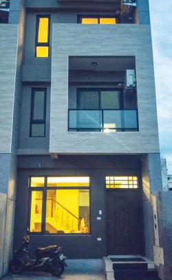 Ji'an House | Discover Forrest Cafe Villa: Family-Friendly Retreat