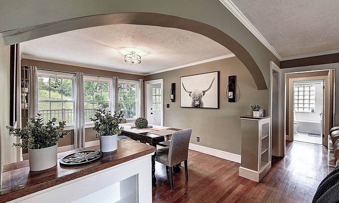 Kingsport House | Fort Henry - Pool Table, Fire Pit, Prime Location in Kingsport