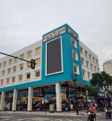 Guayaquil Apartment | Pet-Friendly Fortich Apart Hotel with Ocean View & Pool