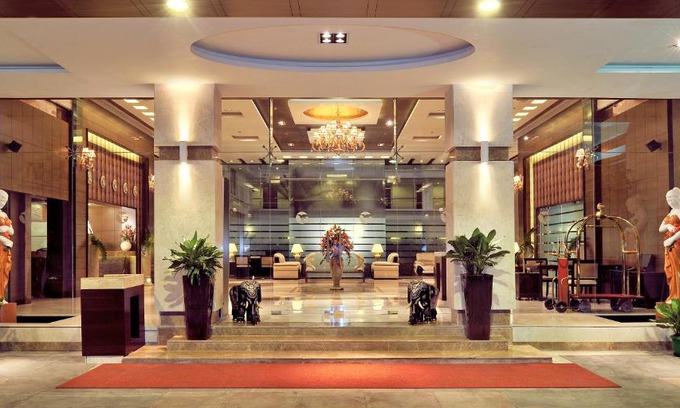 Mysore Hotel | Indulge at Fortune JP Palace, Mysore - 5-Star Retreat