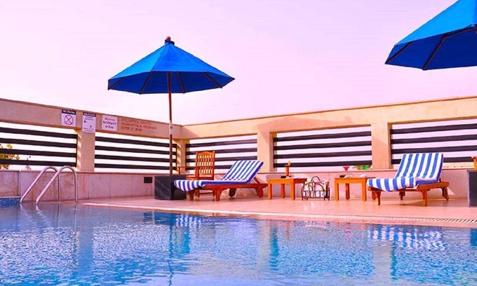Sector 27 Hotel | Relaxing Retreat at Fortune Sector 27 Noida - 4 Stars