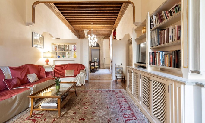 San Marco House | Indulge in Fortuny 3967 Suites with Wine & Top Amenities