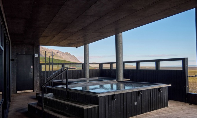 Fagurholsmyri Hotel | Unforgettable Stays at Fosshotel Glacier Lagoon, 4-Star Escape