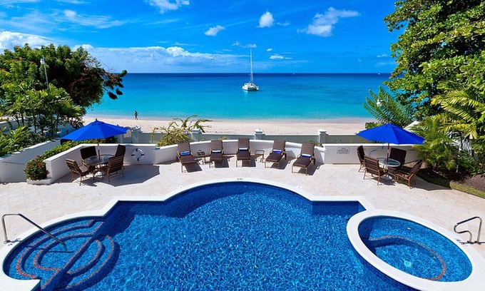 Reeds Bay Villa | Fosters House: Beachfront Villa with Private Pool & Spa