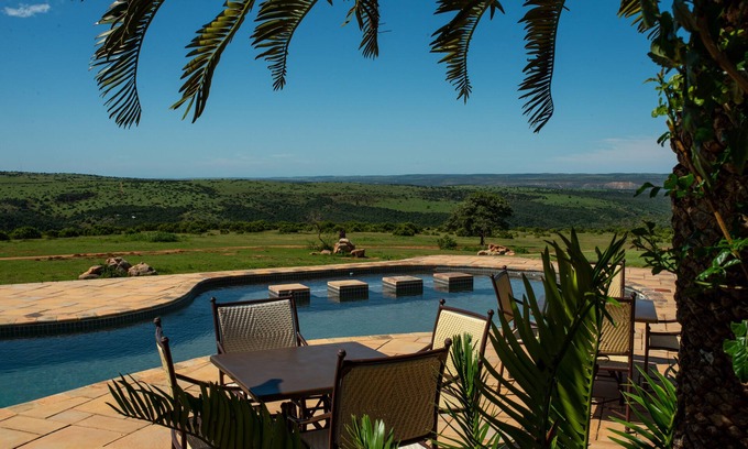 Paterson Hotel | Experience Mantis Founders Lodge with Pool & Spa Access