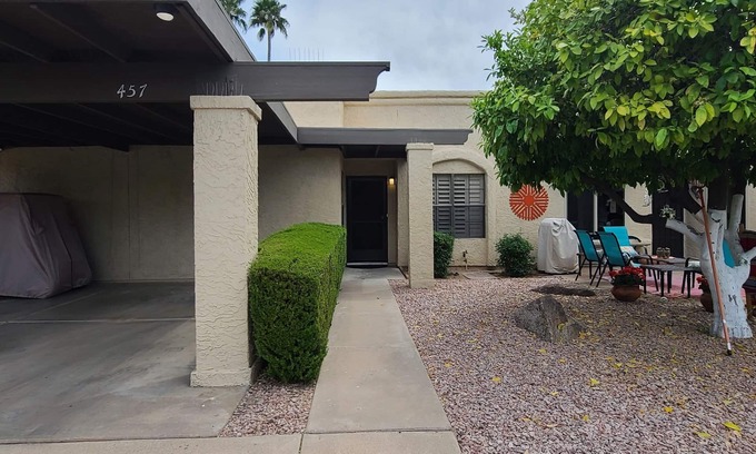 Fountain of the Sun Condo | Discover Fountain of the Sun: 55+ Gated Community Oasis