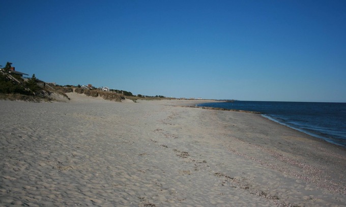 West Harwich House | Inviting Four Bedroom Historic Home by Earle Rd. Beach