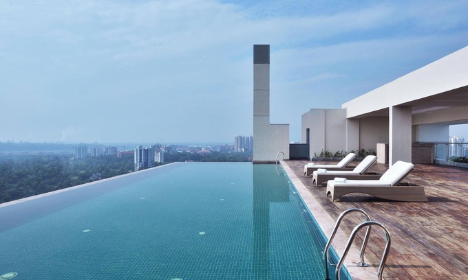 Kakkanad Hotel | Elegant Four Points by Sheraton Kochi Infopark Awaits You