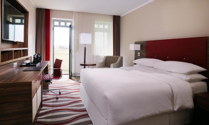 Kaluga Hotel | Indulge at Four Points by Sheraton Kaluga - 5 Star Retreat