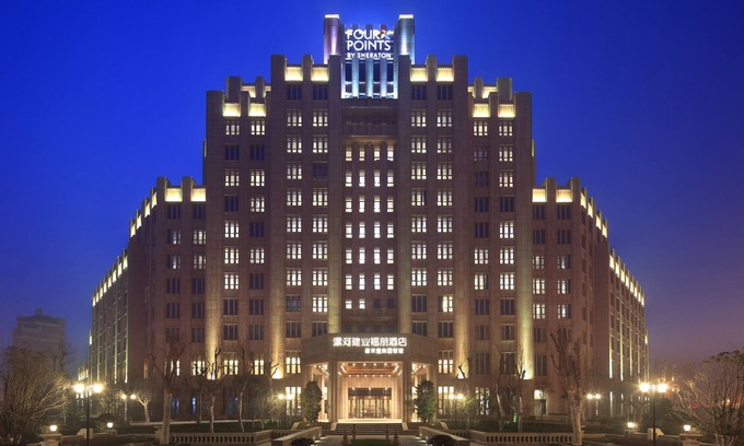 Yancheng District Hotel | Discover Four Points By Sheraton Luohe: Family-Friendly Stay