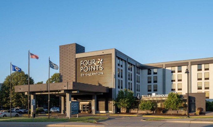 Richfield Hotel | Cozy Four Points by Sheraton Near Mall of America