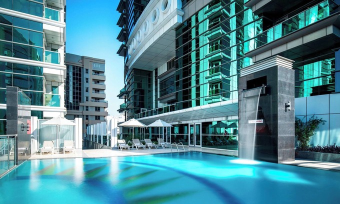Al Majaz Hotel | Elegant Stay at Four Points by Sheraton Sharjah - 5 Star Comfort