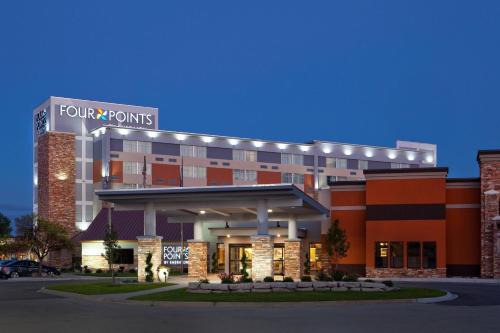 Saginaw Hotel | Comfortable Stay at Four Points By Sheraton - Saginaw