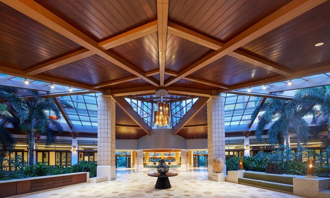 Wanning Hotel | Relaxing Getaway at Four Points by Sheraton Shenzhou Peninsula