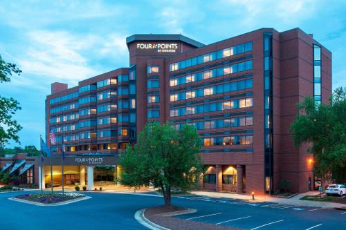 North Chesterfield Hotel | Relax at Four Points by Sheraton Richmond with Ocean Views