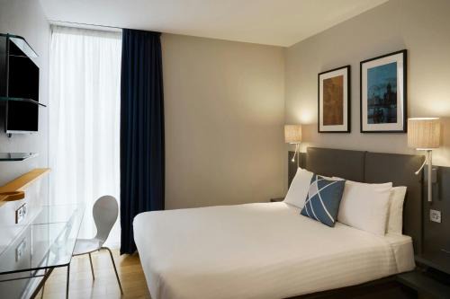 Cardiff City Centre Hotel | Modern Sleeperz Hotel Cardiff: Family-Friendly & Accessible Stay