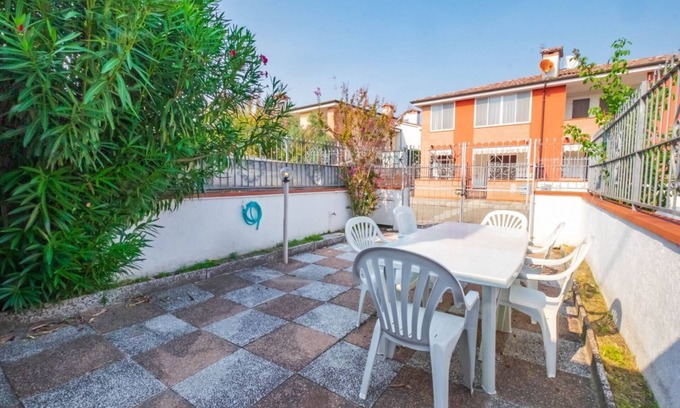Lido delle Nazioni Villa | Spacious Four-Room House with Ocean View, 350m to Beach