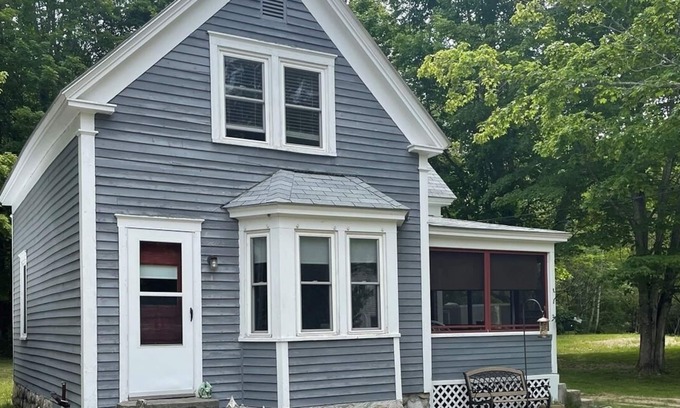 North Sebago House | Four-season cottage sleeps 10