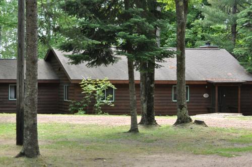 Lac du Flambeau House | Four-Season Family Rental Hidden by Squaw Lake in the Northwoods of Wisconsin