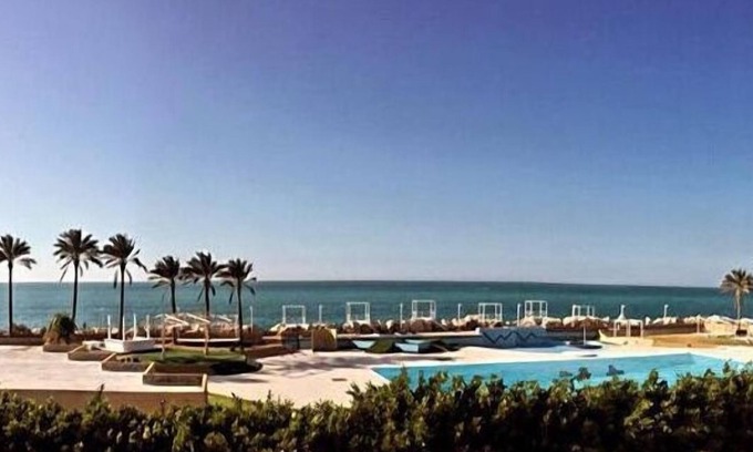 Halat Hotel | Relaxing Getaway at Four Seasons Halat with Pool & Spa