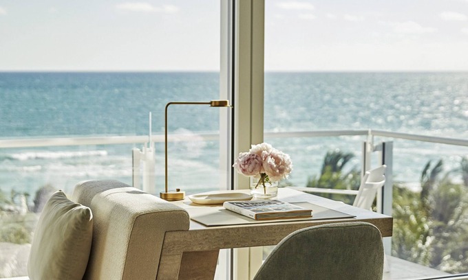 Surfside Hotel | Experience Elegance at Four Seasons Hotel Surf Club