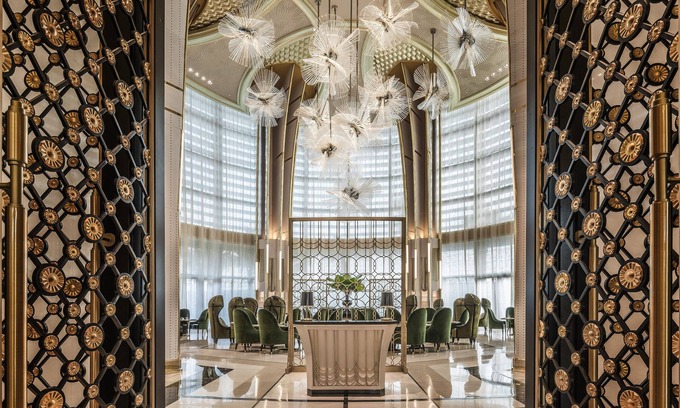 Senayan Hotel | Premier Four Seasons Hotel Jakarta: 5-Star Comfort Awaiting