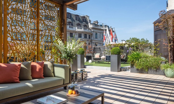 Mayfair Hotel | Indulgent Four Seasons Hotel London at Park Lane - 5 Stars