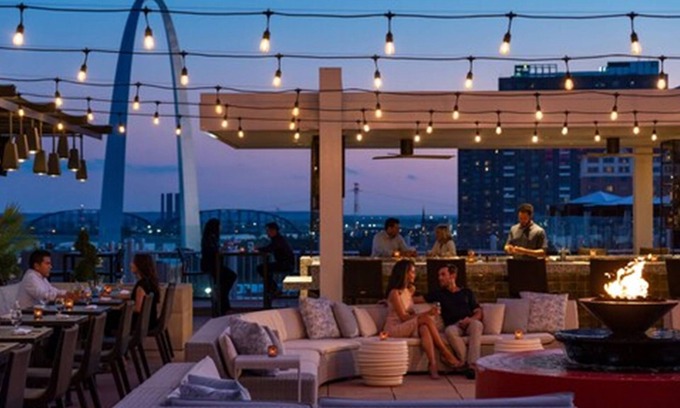 Downtown St. Louis Hotel | Experience Luxury at Four Seasons Hotel St Louis