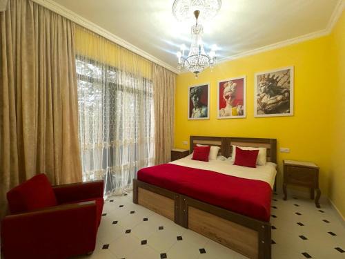 Kutaisi House | Top-Rated Four Seasons Hotel in Kutaisi with Family Amenities