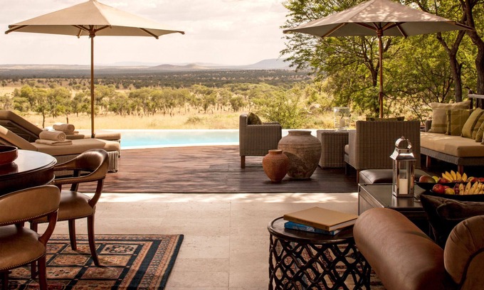 Serengeti National Park Hotel | Unforgettable Four Seasons Safari Lodge Serengeti Experience