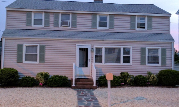 The Dunes House | Family-Friendly Beach House with Ocean View & Spa