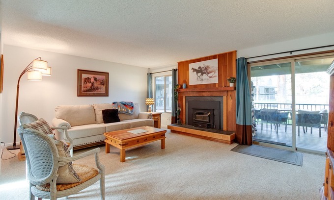 Sisters Condo | Fourth Sisters Escape: Relaxing Condo with Pool & Spa