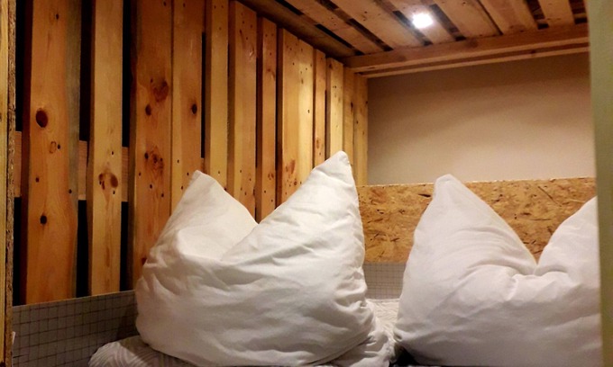 Ubigau Hotel | Cozy Fox-box Apt. in Dresden with Breakfast Included