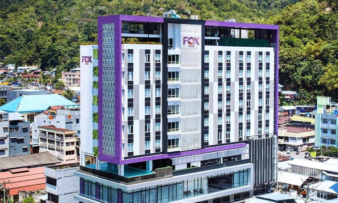 Jayapura Hotel | Relax at Fox Hotel Jayapura with Oceanfront Views & Pool