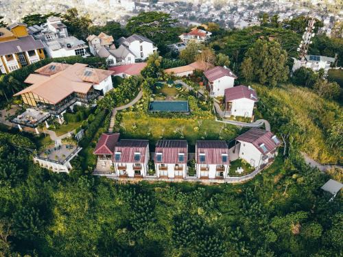 Kandy Hotel | Elegant Fox Kandy: 5-Star Oceanfront Hotel with Pool