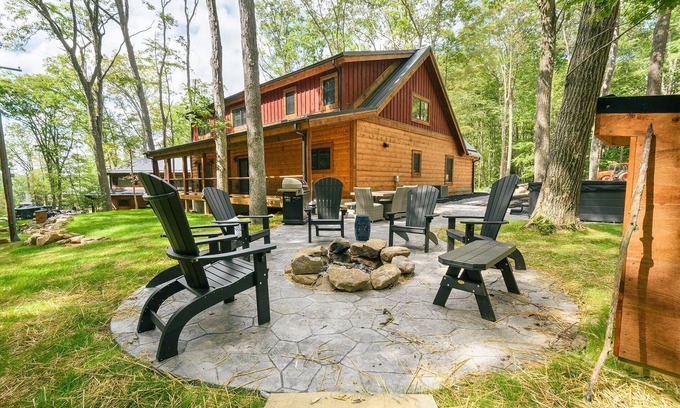 Oakland House | Foxcroft: New, Lake Access w. Dock Slip, Hot Tub, Pool Table