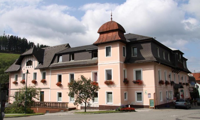 Steinhaus am Semmering Hotel | Family-Friendly Frühstückspension Gasthof Gesslbauer