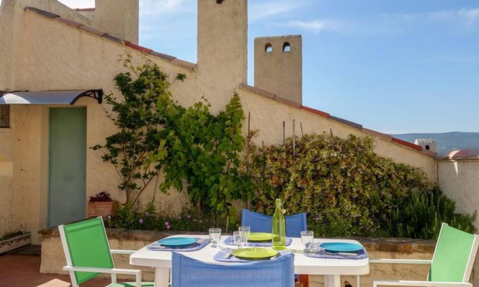 La Madrague Apartment | Relax at Hameau la Madrague with Oceanfront Amenities